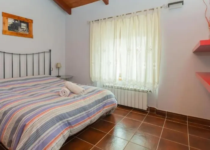 Blason Conde De Castro 度假居 *